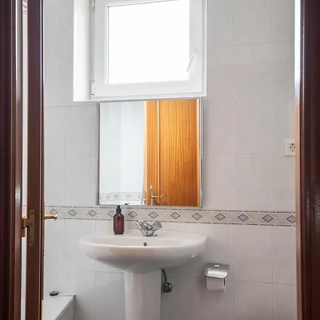 Adosado Con Piscina, Terraza Y Garaje En