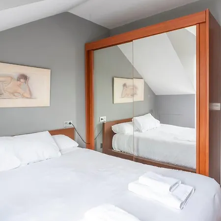 Chalet Adosado Con Piscina Terraza Y Garaje アパート