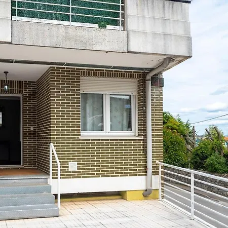 Adosado Con Piscina, Terraza Y Garaje En * Castro Urdiales