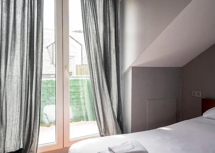 Adosado Con Piscina Terraza Y Garaje Castro Urdiales