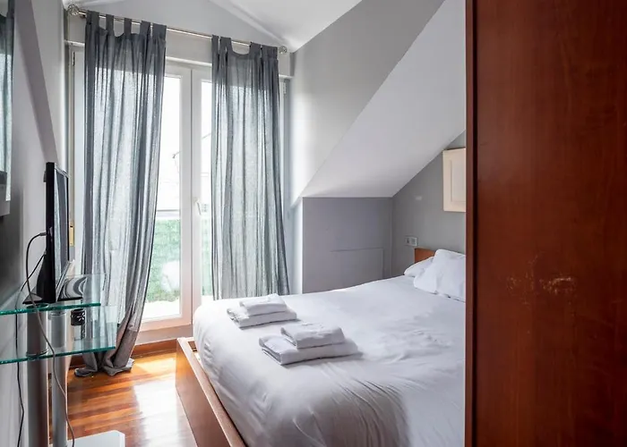 Adosado Con Piscina Terraza Y Garaje Διαμέρισμα Castro Urdiales